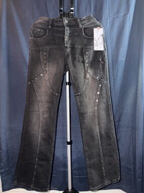 Gunzinii Denim Jet Black Studded Jeans Size 32 Straight Fit NWT